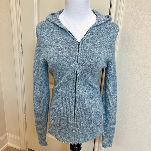 Columbia Sweaters - Columbia sweater